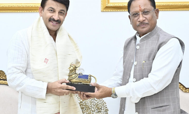 CG News: मुख्यमंत्री विष्णु देव साय से सांसद मनोज तिवारी ने की सौजन्य भेंट… CG News: मुख्यमंत्री विष्णु देव साय से सांसद मनोज तिवारी ने की सौजन्य भेंट…