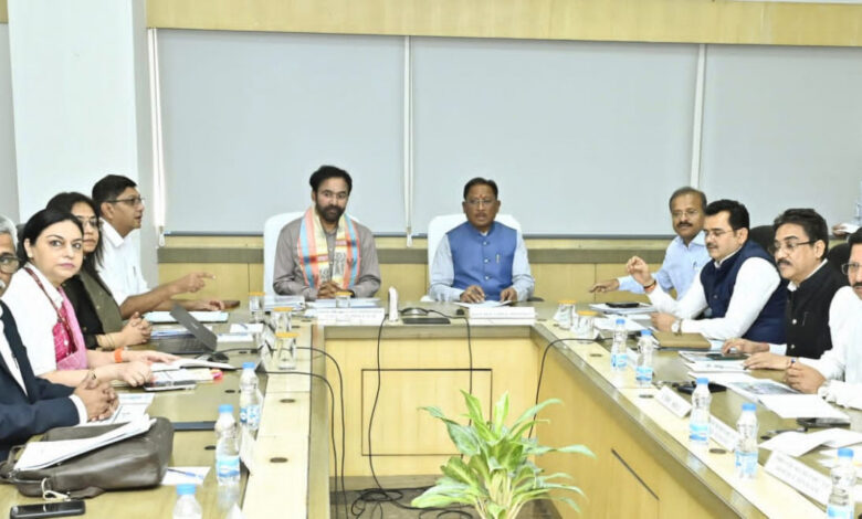CG News: केंद्र सरकार के साथ समन्वय कर खनन क्षेत्र में छत्तीसगढ़ की भागीदारी को बनाएंगे अधिक प्रभावशाली : मुख्यमंत्री विष्णु देव साय… CG News: केंद्र सरकार के साथ समन्वय कर खनन क्षेत्र में छत्तीसगढ़ की भागीदारी को बनाएंगे अधिक प्रभावशाली : मुख्यमंत्री विष्णु देव साय…