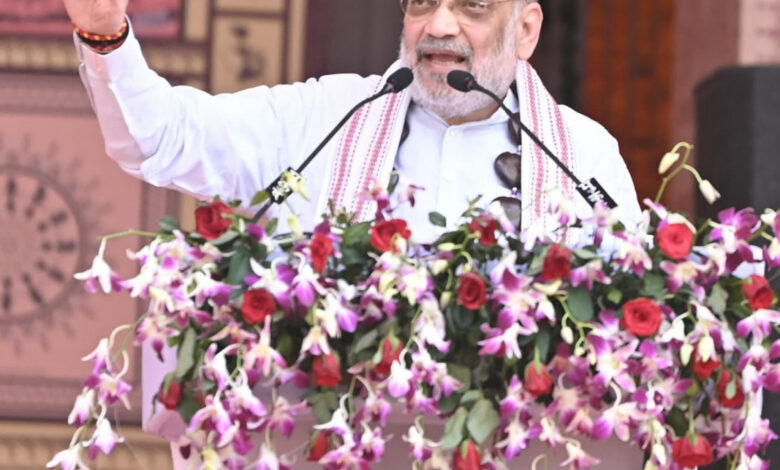 बस्तर पंडुम 2025: गृह मंत्री अमित शाह बोले- “महाराजा प्रवीरचंद भंजदेव की आत्मा आज बस्तर को दे रही होगी आशीर्वाद”… बस्तर पंडुम 2025: गृह मंत्री अमित शाह बोले- “महाराजा प्रवीरचंद भंजदेव की आत्मा आज बस्तर को दे रही होगी आशीर्वाद”…