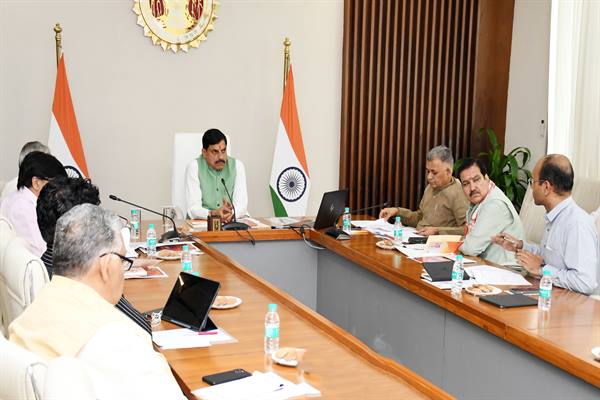 MP News: प्रदेश में विद्यमान उद्योगों की मांग के अनुरूप कौशल प्रशिक्षण की व्यवस्था करें सुनिश्चित: मुख्यमंत्री डॉ. मोहन यादव… MP News: प्रदेश में विद्यमान उद्योगों की मांग के अनुरूप कौशल प्रशिक्षण की व्यवस्था करें सुनिश्चित: मुख्यमंत्री डॉ. मोहन यादव…