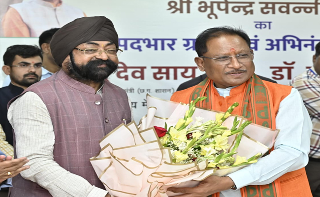 मुख्यमंत्री श्री विष्णु देव साय क्रेडा के नवनियुक्त अध्यक्ष श्री भूपेंद्र सवन्नी के पदभार ग्रहण समारोह में हुए शामिल मुख्यमंत्री श्री विष्णु देव साय क्रेडा के नवनियुक्त अध्यक्ष श्री भूपेंद्र सवन्नी के पदभार ग्रहण समारोह में हुए शामिल
