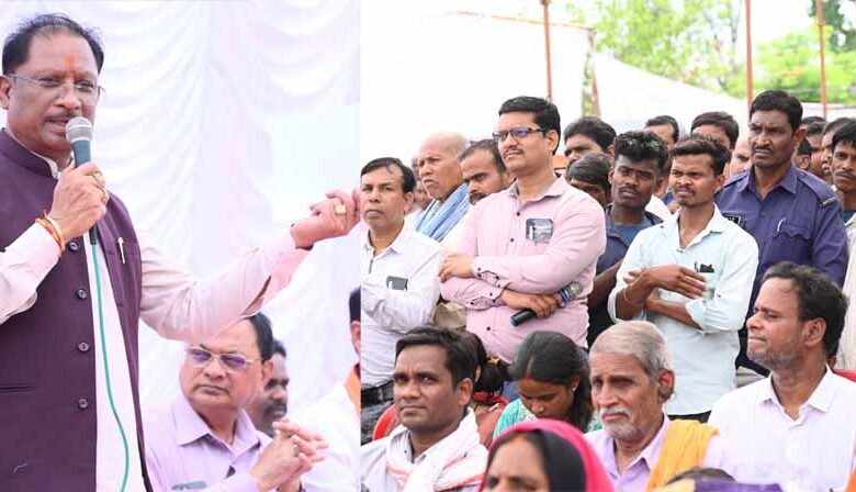 हम आपके सेवक है और आप अपनी समस्याओं को जरूर बताएं : मुख्यमंत्री हम आपके सेवक है और आप अपनी समस्याओं को जरूर बताएं : मुख्यमंत्री