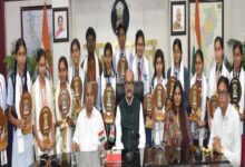 राजभवन में मेघावी विद्यार्थियों का हुआ सम्मान, राज्यपाल बोले- मनचाहे क्षेत्र में लगन और परिश्रम से बढ़ें आगे