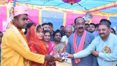 रायपुर : अक्षय तृतीया पर 85 जोड़ों ने लिए सात फेरे, उपमुख्यमंत्री विजय शर्मा और मंत्री श्रीमती लक्ष्मी राजवाड़े ने दिया आशीर्वाद