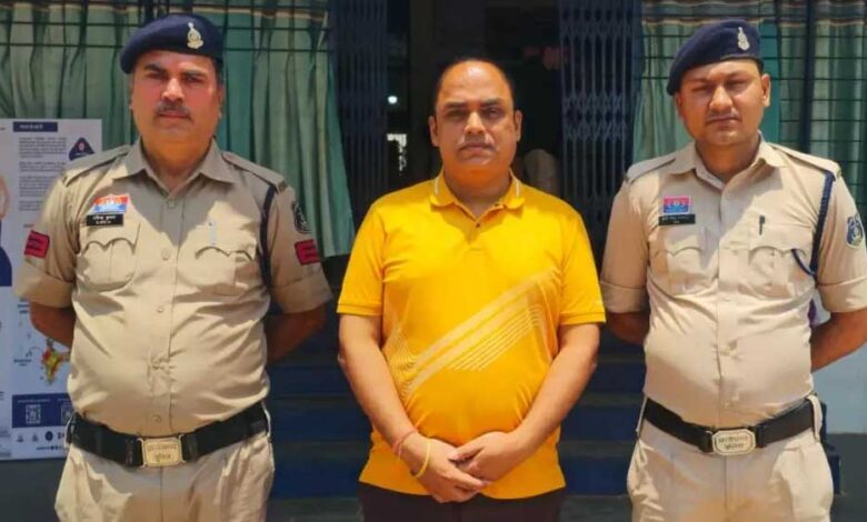 छत्तीसगढ़: NSS कैंप के दौरान जबरन नमाज मामले में GGU प्रोफेसर गिरफ्तार