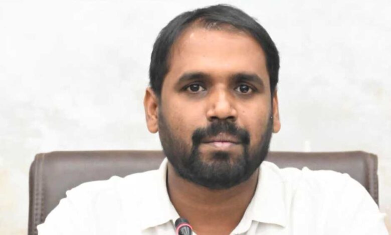 धमतरी : हर पटवारी प्रतिदिन कम से कम 5 नक्शा-बंटाकन के प्रकरणों का निबटारा करेंगे, कलेक्टर ने तय किया लक्ष्य