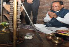 रायपुर : मुख्यमंत्री ने तेरहवीं शताब्दी के प्राचीन शिव व हनुमान मंदिर के किए दर्शन