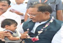 रायपुर : मुख्यमंत्री अचानक पहुंचे बेमेतरा के सहसपुर, लिया ग्रामीणों से सीधा फीडबैक