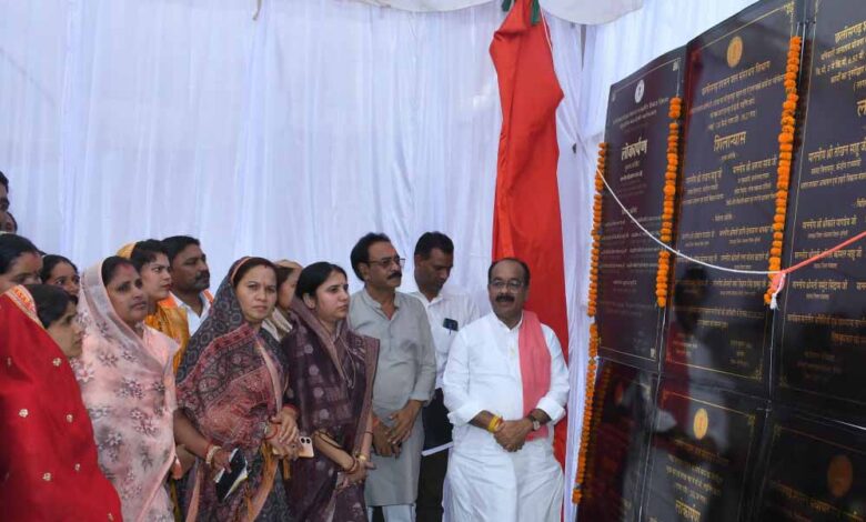उप मुख्यमंत्री अरुण साव ने 20.22 करोड़ के कार्यों का किया लोकार्पण-शिलान्यास उप मुख्यमंत्री अरुण साव ने 20.22 करोड़ के कार्यों का किया लोकार्पण-शिलान्यास