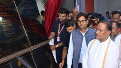 CG NEWS: मुख्यमंत्री विष्णुदेव साय ने रायगढ़ को दी ₹330 करोड़ से अधिक के विकास कार्यों की सौगात, सड़कों और स्पोर्ट्स कॉम्प्लेक्स का किया लोकार्पण-भूमिपूजन….
