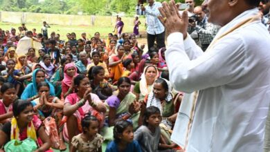CG NEWS: मुख्यमंत्री साय ने ग्राम नारायणपाल में सुशासन चौपाल लगाकर जरूरतमंदों के साथ किया संवाद, कहा – हर जरूरतमंद के साथ खड़ी है सरका…