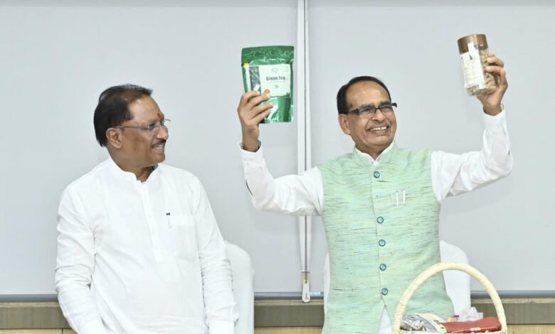 CG News: ‘जशप्योर’ ब्रांड बना छत्तीसगढ़ की खुशबू और आत्मनिर्भरता का प्रतीक, केंद्रीय कृषि मंत्री ने की ‘जशप्योर’ उत्पादों की प्रशंसा…. CG News: ‘जशप्योर’ ब्रांड बना छत्तीसगढ़ की खुशबू और आत्मनिर्भरता का प्रतीक, केंद्रीय कृषि मंत्री ने की ‘जशप्योर’ उत्पादों की प्रशंसा….