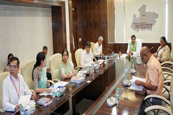 MP News- प्रदेश के सभी शहरों में कामकाजी महिलाओं के लिए हॉस्टल उपलब्ध कराएं : मुख्यमंत्री डॉ. यादव… MP News- प्रदेश के सभी शहरों में कामकाजी महिलाओं के लिए हॉस्टल उपलब्ध कराएं : मुख्यमंत्री डॉ. यादव…