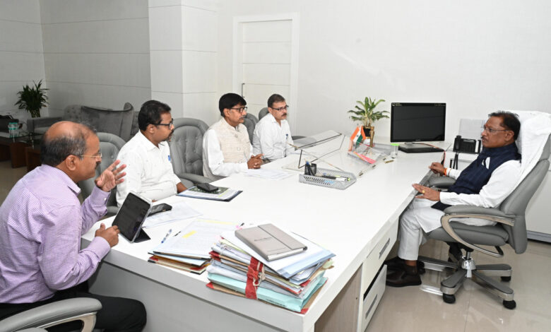 CG News: मुख्यमंत्री विष्णुदेव साय ने कर्रेगुट्टा पहाड़ी पर जारी एंटी नक्सल ऑपेरशन का अपडेट लिया… CG News: मुख्यमंत्री विष्णुदेव साय ने कर्रेगुट्टा पहाड़ी पर जारी एंटी नक्सल ऑपेरशन का अपडेट लिया…