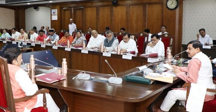 MP News: पचमढ़ी के विकास को नई दिशा, नजूल भूमि को मिलेगा प्रशासनिक स्वतंत्रता: मुख्यमंत्री डॉ. मोहन यादव… MP News: पचमढ़ी के विकास को नई दिशा, नजूल भूमि को मिलेगा प्रशासनिक स्वतंत्रता: मुख्यमंत्री डॉ. मोहन यादव…