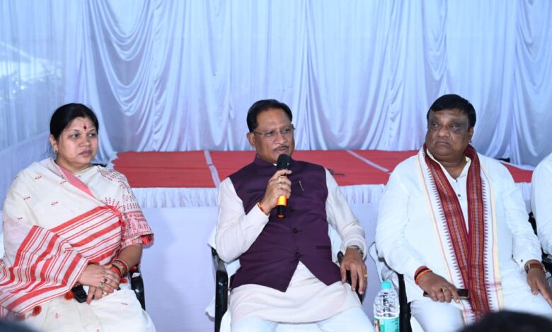 CG News: जनहित के लिए सुशासन तिहार में सभी की सहभागिता जरूरी: मुख्यमंत्री श्री विष्णु देव साय… CG News: जनहित के लिए सुशासन तिहार में सभी की सहभागिता जरूरी: मुख्यमंत्री श्री विष्णु देव साय…