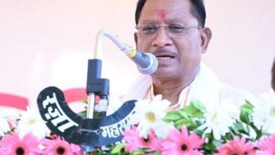 सुशासन तिहार: CM विष्णुदेव साय ने बलदाकछार चौपाल में सुनी ग्रामीणों की समस्याएं : महानदी में होगा तटबंध निर्माण, चौक में लगेगी हाई मास्ट लाइट, खुलेगा उपस्वास्थ्य केंद्र….