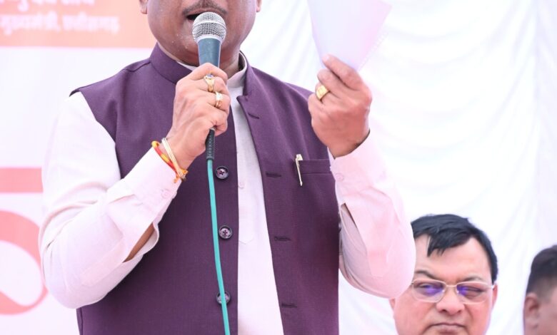CG News: मुख्यमंत्री विष्णु देव साय ने कहा आमनागरिको से मिलने, उनकी समस्याओं का निराकरण और योजनाओं की हकीकत जानने का माध्यम है सुशासन तिहार… CG News: मुख्यमंत्री विष्णु देव साय ने कहा आमनागरिको से मिलने, उनकी समस्याओं का निराकरण और योजनाओं की हकीकत जानने का माध्यम है सुशासन तिहार…