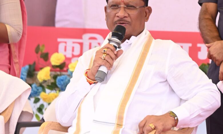 CG NEWS- मुख्यमंत्री विष्णु देव साय इस ग्राम के समाधान शिविर मे हुए शामिल: ग्रामवासियों को दी विकास की सौगात, कीं कई महत्वपूर्ण घोषणाएं… CG NEWS- मुख्यमंत्री विष्णु देव साय इस ग्राम के समाधान शिविर मे हुए शामिल: ग्रामवासियों को दी विकास की सौगात, कीं कई महत्वपूर्ण घोषणाएं…