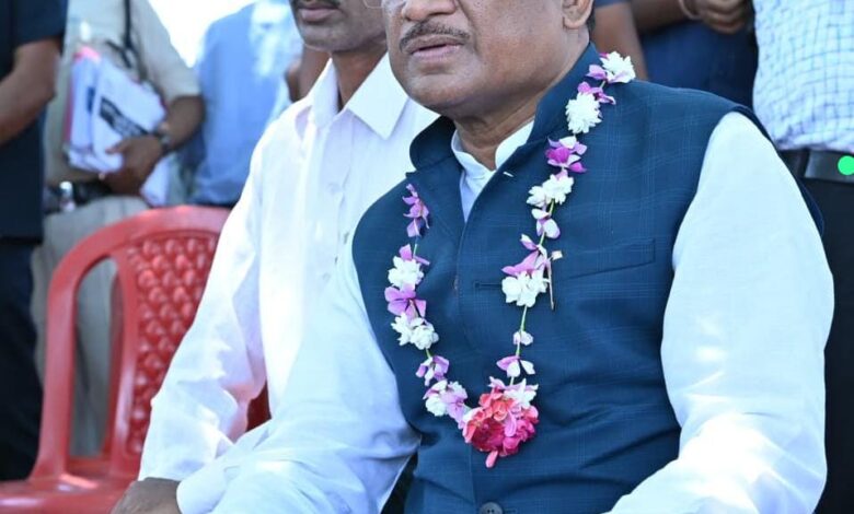CG NEWS- समाधान के संकल्प के साथ आगे बढ़ रहा है ‘सुशासन तिहार’: मुख्यमंत्री स्वयं कर रहे फील्ड विजिट, योजनाओं की जमीनी हकीकत का ले रहे हैं मूल्यांकन… CG NEWS- समाधान के संकल्प के साथ आगे बढ़ रहा है ‘सुशासन तिहार’: मुख्यमंत्री स्वयं कर रहे फील्ड विजिट, योजनाओं की जमीनी हकीकत का ले रहे हैं मूल्यांकन…