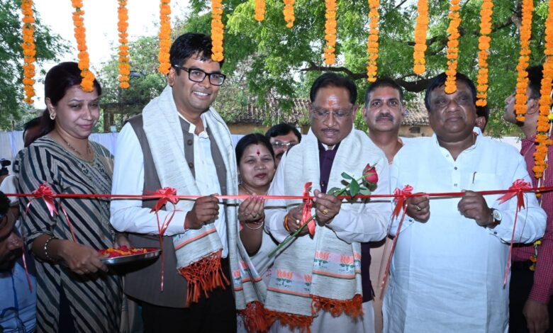 CG News- सुशासन तिहार के तहत औचक दौरे में जांजगीर को मिली ऐतिहासिक सौगात: मुख्यमंत्री विष्णुदेव साय…. CG News- सुशासन तिहार के तहत औचक दौरे में जांजगीर को मिली ऐतिहासिक सौगात: मुख्यमंत्री विष्णुदेव साय….