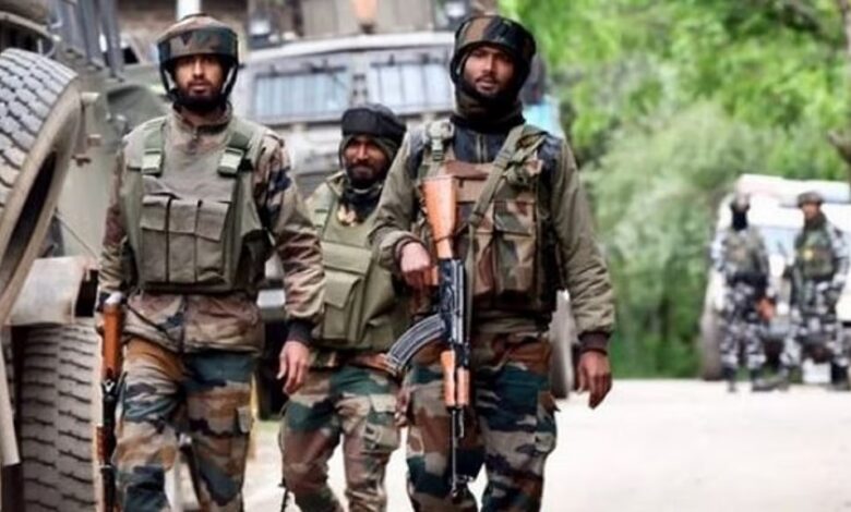बीएसएफ ने जम्मू में घुसपैठ की बड़ी कोशिश को नाकाम किया, 7 आतंकी ढेर बीएसएफ ने जम्मू में घुसपैठ की बड़ी कोशिश को नाकाम किया, 7 आतंकी ढेर