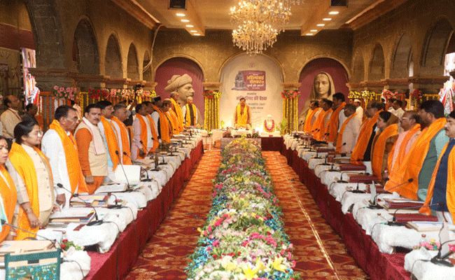 मोहन कैबिनेट का बड़ा फैसला, राहवीर योजना होगी शुरू, एक्सीडेंट में घायल को अस्पताल पहुंचाने वाले को मिलेंगे 25 हजार रुपये