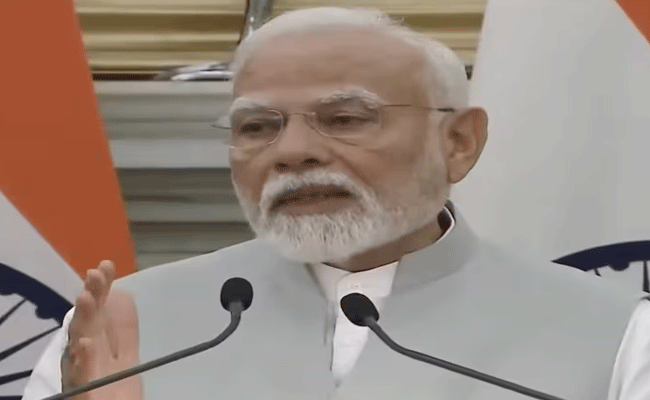 भारत आतंकवाद के खिलाफ निर्णायक कार्रवाई करने के लिए प्रतिबद्ध: पीएम मोदी