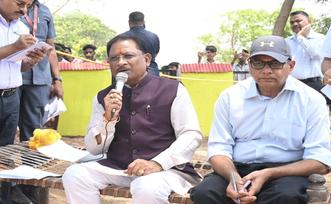 ”सुशासन तिहार 2025″ के अंतर्गत मुख्यमंत्री श्री विष्णुदेव साय का आकस्मिक दौरा