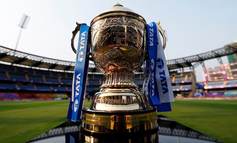 भारत—पाक के बीच बढ़ते तनाव के बीच आईपीएल स्थगित भारत—पाक के बीच बढ़ते तनाव के बीच आईपीएल स्थगित