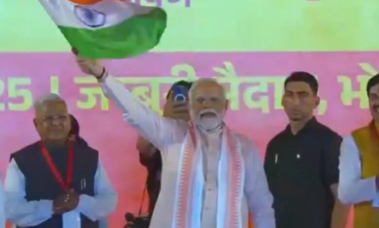 इंदौर मेट्रो, दतिया—सतना एयरपोर्ट का उदघाटन, पीएम बोले— जनसेवा ही प्रभुसेवा इंदौर मेट्रो, दतिया—सतना एयरपोर्ट का उदघाटन, पीएम बोले— जनसेवा ही प्रभुसेवा