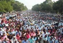 दो सूत्री मांगों को लेकर हजारों जूनियर शिक्षकों ने किया प्रदर्शन