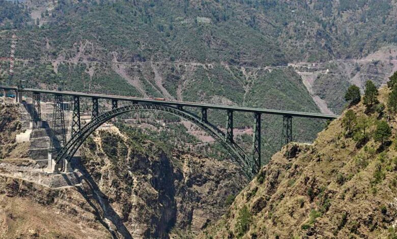 भिलाई के स्टील से बना दुनिया का सबसे ऊंचा चिनाब रेलवे पुल भिलाई के स्टील से बना दुनिया का सबसे ऊंचा चिनाब रेलवे पुल