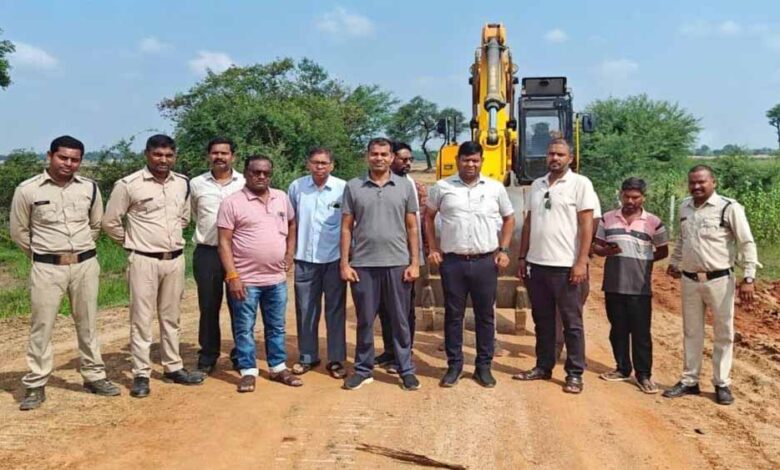 रेत माफियाओं के बुलंद हौसले: अवैध खनन, खनिज और राजस्व विभाग ने जब्त की 2 चेन माउंटेन