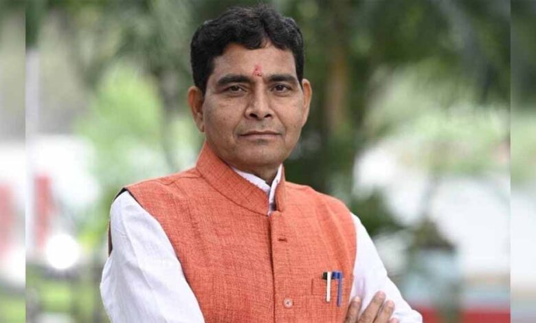 17 जून को राजस्व मंत्री टंक राम वर्मा लेंगे विभागीय समीक्षा बैठक 17 जून को राजस्व मंत्री टंक राम वर्मा लेंगे विभागीय समीक्षा बैठक
