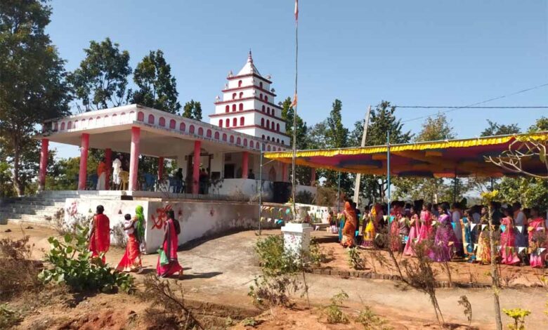 मुख्यमंत्री विष्णुदेव साय के निर्देश पर शारदाधाम पर्यटन स्थलों की सूची में हुआ शामिल मुख्यमंत्री विष्णुदेव साय के निर्देश पर शारदाधाम पर्यटन स्थलों की सूची में हुआ शामिल