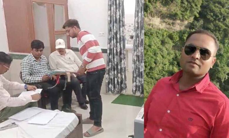 एसीबी ने 15 हजार रुपए रिश्वत लेते जेई को रंगे हाथों पकड़ा एसीबी ने 15 हजार रुपए रिश्वत लेते जेई को रंगे हाथों पकड़ा