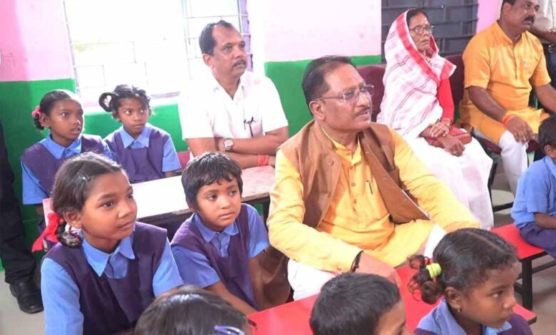 मुख्यमंत्री विष्णु देव साय ने सम्पर्क स्मार्ट स्कूल और स्मार्ट ब्लॉक कार्यक्रम का किया शुभारंभ मुख्यमंत्री विष्णु देव साय ने सम्पर्क स्मार्ट स्कूल और स्मार्ट ब्लॉक कार्यक्रम का किया शुभारंभ