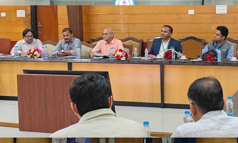 रायपुर : एसएमई एक्सचेंज व वैकल्पिक वित्त पोषण पर कार्यशाला आयोजित रायपुर : एसएमई एक्सचेंज व वैकल्पिक वित्त पोषण पर कार्यशाला आयोजित