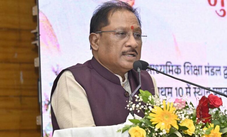 श्रमिक परिवारों के सशक्तिकरण और उत्थान के लिए समर्पित है हमारी सरकार : मुख्यमंत्री विष्णु देव साय श्रमिक परिवारों के सशक्तिकरण और उत्थान के लिए समर्पित है हमारी सरकार : मुख्यमंत्री विष्णु देव साय