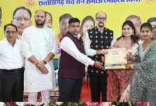 प्रतिभाओं का सम्मान समाज के अन्य लोगों को आगे बढ़ने की देता है प्रेरणा – डेका