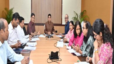 रायपुर : राजस्व प्रकरणों का समय-सीमा में निराकरण नहीं करने वाले अधिकारियों पर होगी अनुशासनात्मक कार्यवाही: मंत्री वर्मा