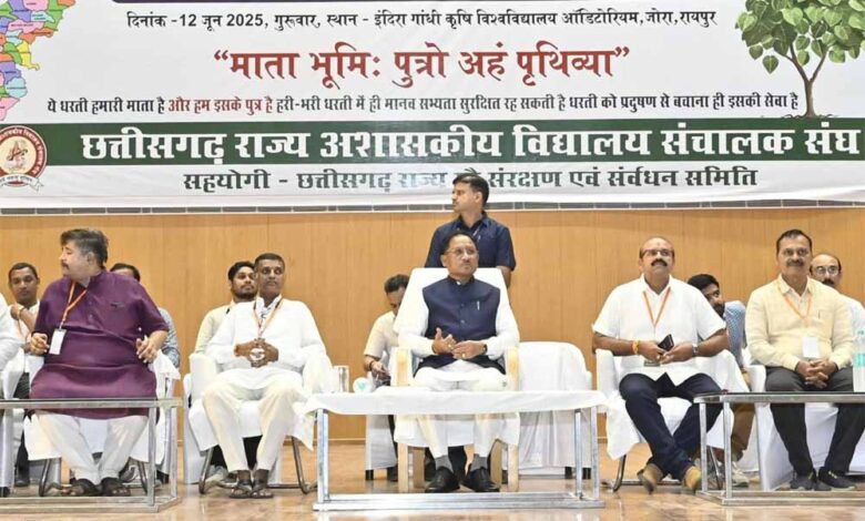 मुख्यमंत्री साय के नेतृत्व में ई-गवर्नेंस की ओर बड़ा कदम: अब कर्मचारियों की ‘कुंडली’ मोबाइल एप पर मुख्यमंत्री साय के नेतृत्व में ई-गवर्नेंस की ओर बड़ा कदम: अब कर्मचारियों की ‘कुंडली’ मोबाइल एप पर