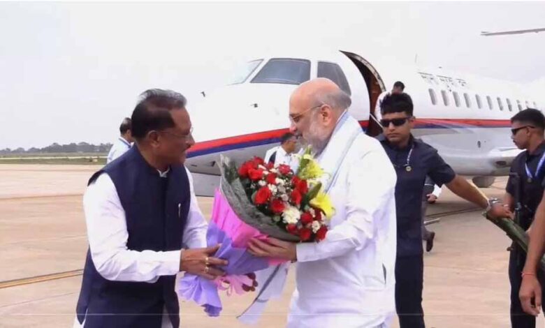 दो दिवसीय छग दौरे पर रायपुर पहुंचे केंद्रीय गृहमंत्री शाह, विमानतल पर सीएम साय ने किया स्वागत