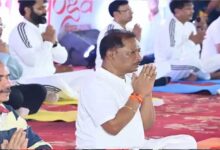 सीएम साय  ने जशपुर में लगाया आसन, नेता और अधिकारियों ने भी किया योगा