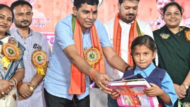 रायपुर : शिक्षा विकास का आधार, जीवन में लक्ष्य प्राप्त करने के लिए मेहनत जरूरी है : टंक राम वर्मा