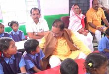 पढ़ाई ठीक से करना है न… मोबाइल ज्यादा नहीं देखना: मुख्यमंत्री  विष्णु देव साय