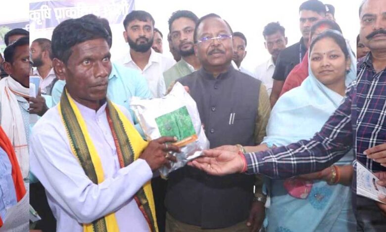 रायपुर : विकसित कृषि संकल्प अभियान किसानों के लिए फायदेमंद : कृषि मंत्री रामविचार नेताम रायपुर : विकसित कृषि संकल्प अभियान किसानों के लिए फायदेमंद : कृषि मंत्री रामविचार नेताम