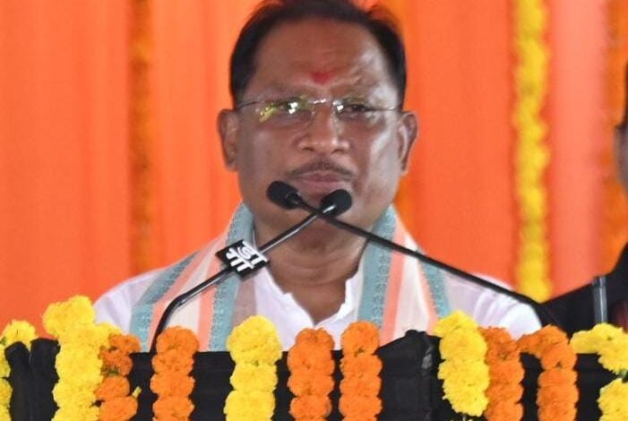 CG News- बस्तर में शांति और विकास के लिए प्रतिबद्ध है हमारी सरकार: मुख्यमंत्री विष्णु देव साय… CG News- बस्तर में शांति और विकास के लिए प्रतिबद्ध है हमारी सरकार: मुख्यमंत्री विष्णु देव साय…