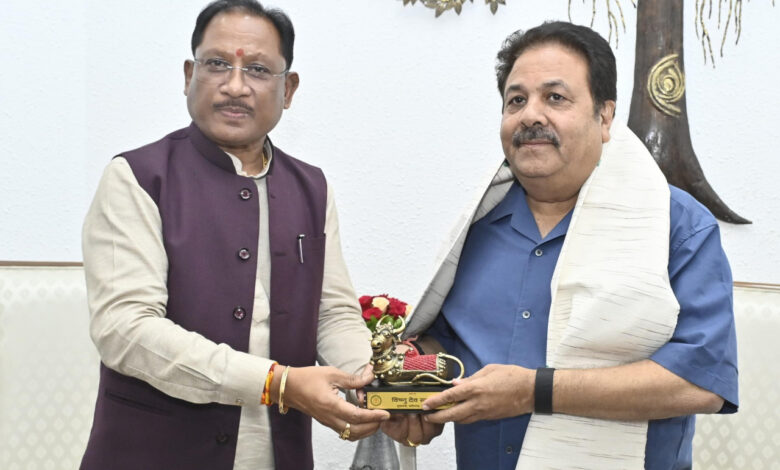CG NEWS: मुख्यमंत्री विष्णु देव साय से मिले BCCI उपाध्यक्ष राजीव शुक्ला, छत्तीसगढ़ में खेलों के विकास और अधोसंरचना विस्तार पर हुई चर्चा…. CG NEWS: मुख्यमंत्री विष्णु देव साय से मिले BCCI उपाध्यक्ष राजीव शुक्ला, छत्तीसगढ़ में खेलों के विकास और अधोसंरचना विस्तार पर हुई चर्चा….